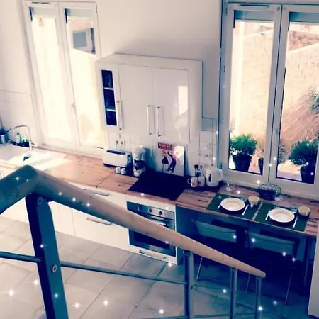 Grand Loft 73m2 Renové Centre Vue Jardin 8 Couchages Appartement Sète